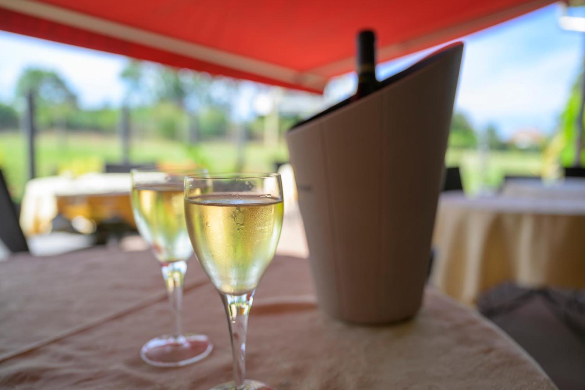 Hotel Restaurant Au Relais D'Alsace Rouffach Esterno foto